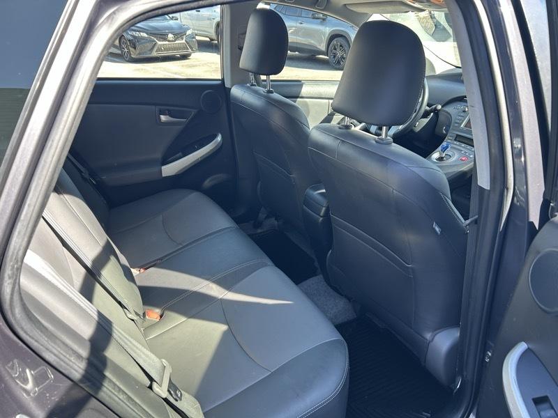 Toyota Prius Two 2015