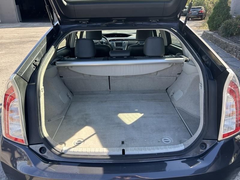 Toyota Prius Two 2015