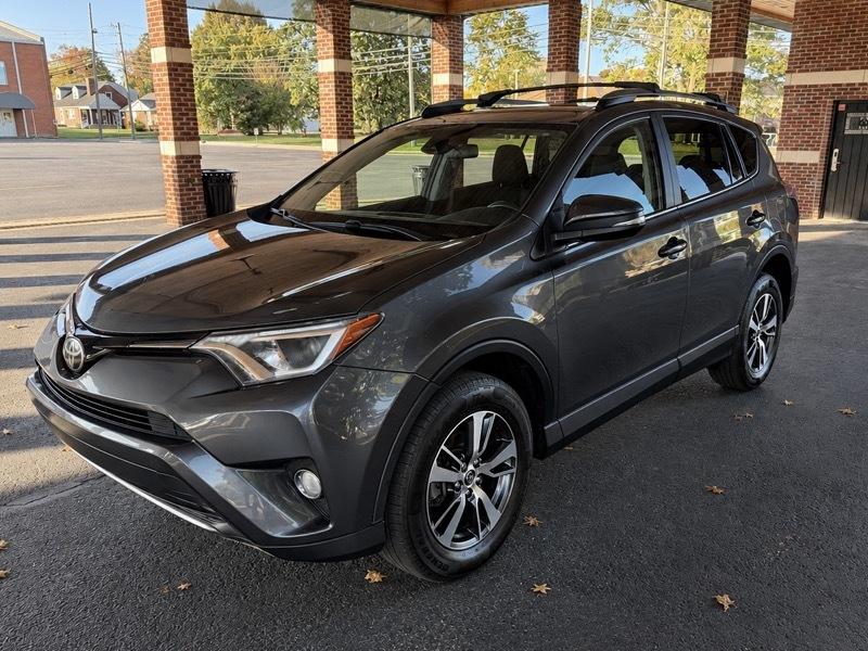 Toyota RAV4 XLE AWD 2018