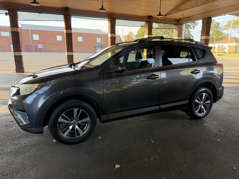 Toyota RAV4 XLE AWD 2018