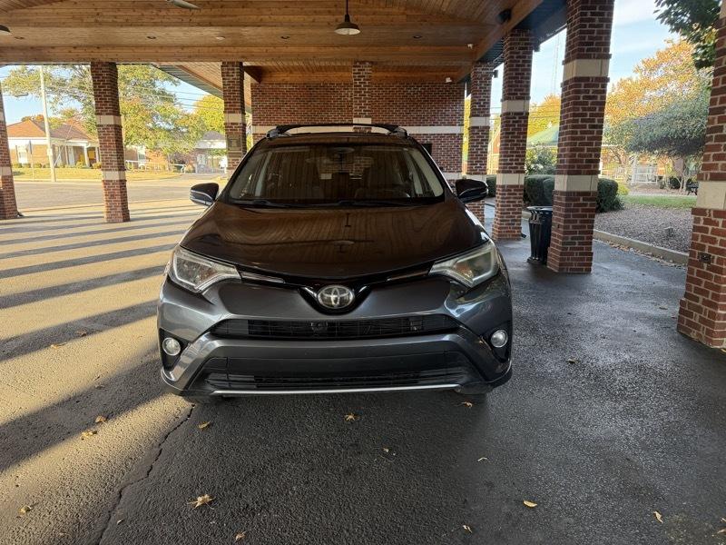 Toyota RAV4 XLE AWD 2018
