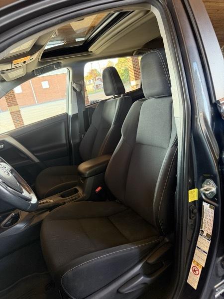 Toyota RAV4 XLE AWD 2018