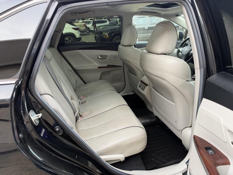 Toyota Venza AWD V6 2011