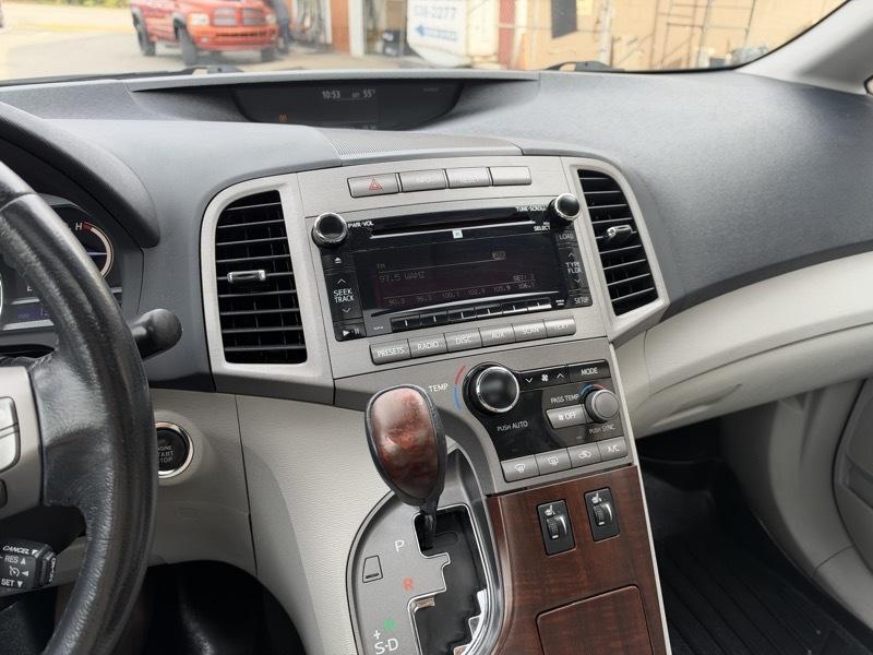 Toyota Venza AWD V6 2011