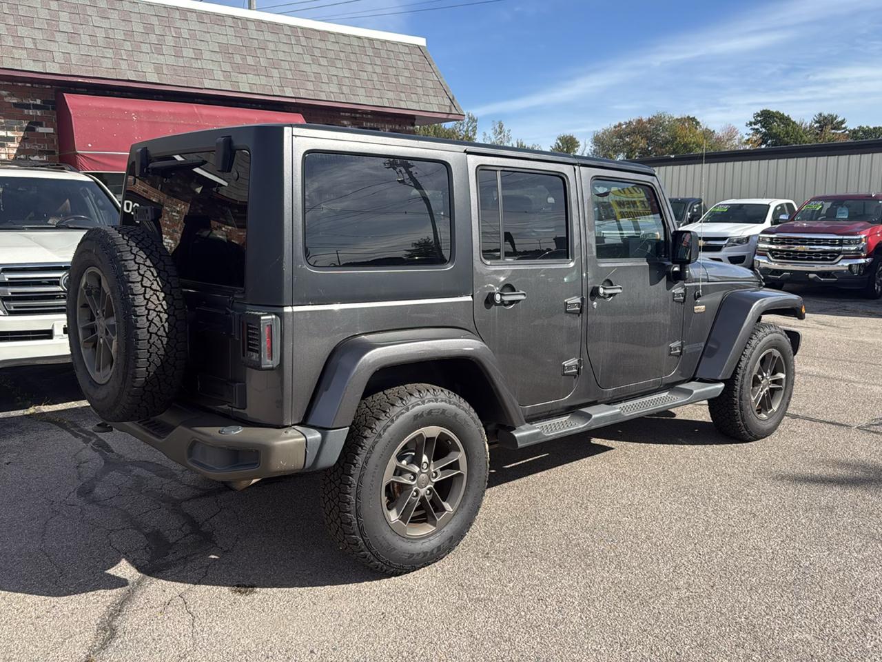 Jeep Wrangler 4WD 4dr Unlimited Sahara 2016