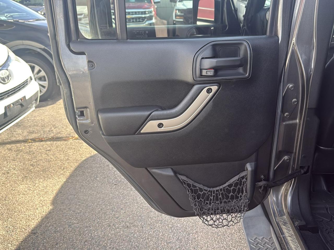 Jeep Wrangler 4WD 4dr Unlimited Sahara 2016