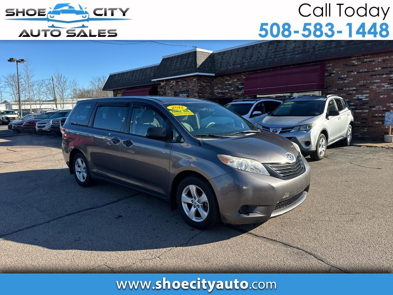 Toyota Sienna FWD 7-Passenger V6 2012