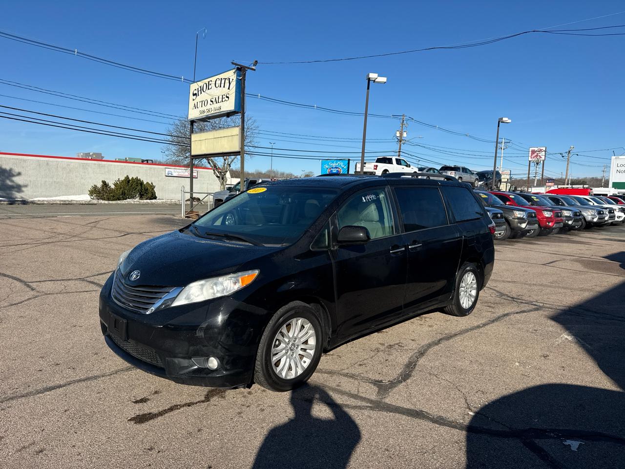 Toyota Sienna Limited Premium 7-Passenger 2017