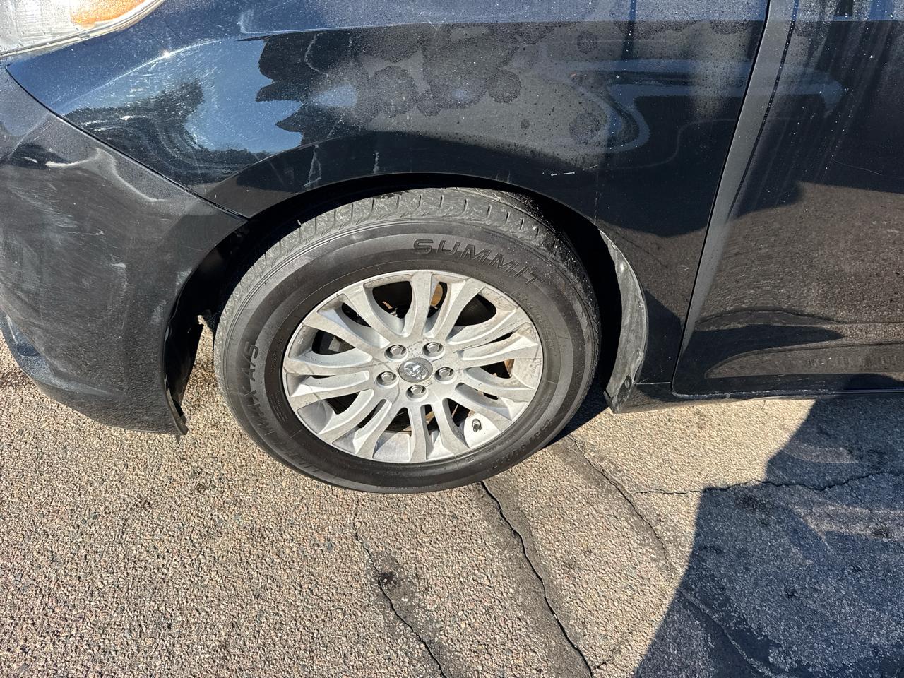 Toyota Sienna Limited Premium 7-Passenger 2017