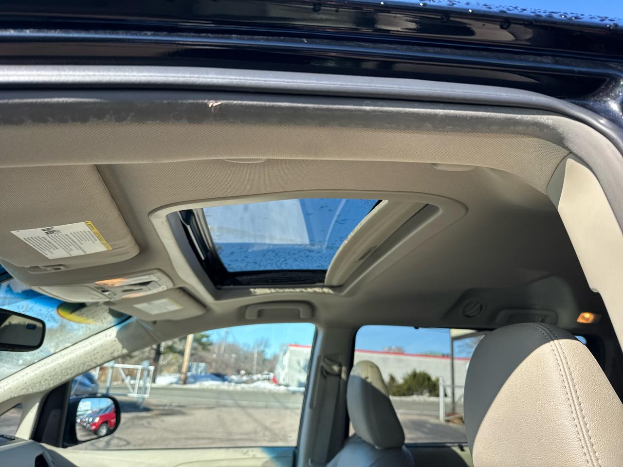 Toyota Sienna Limited Premium 7-Passenger 2017