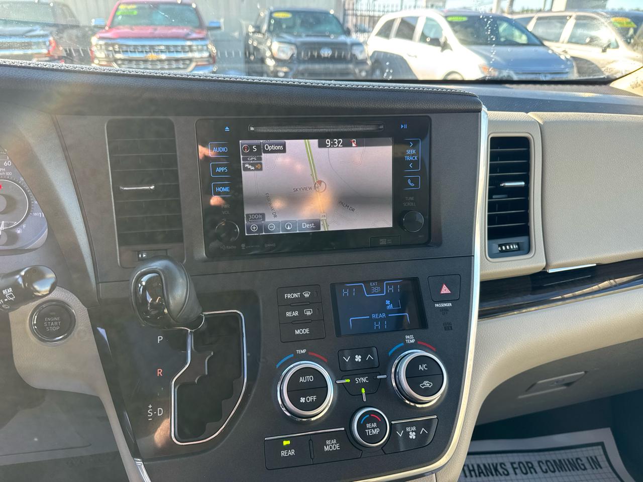 Toyota Sienna Limited Premium 7-Passenger 2017