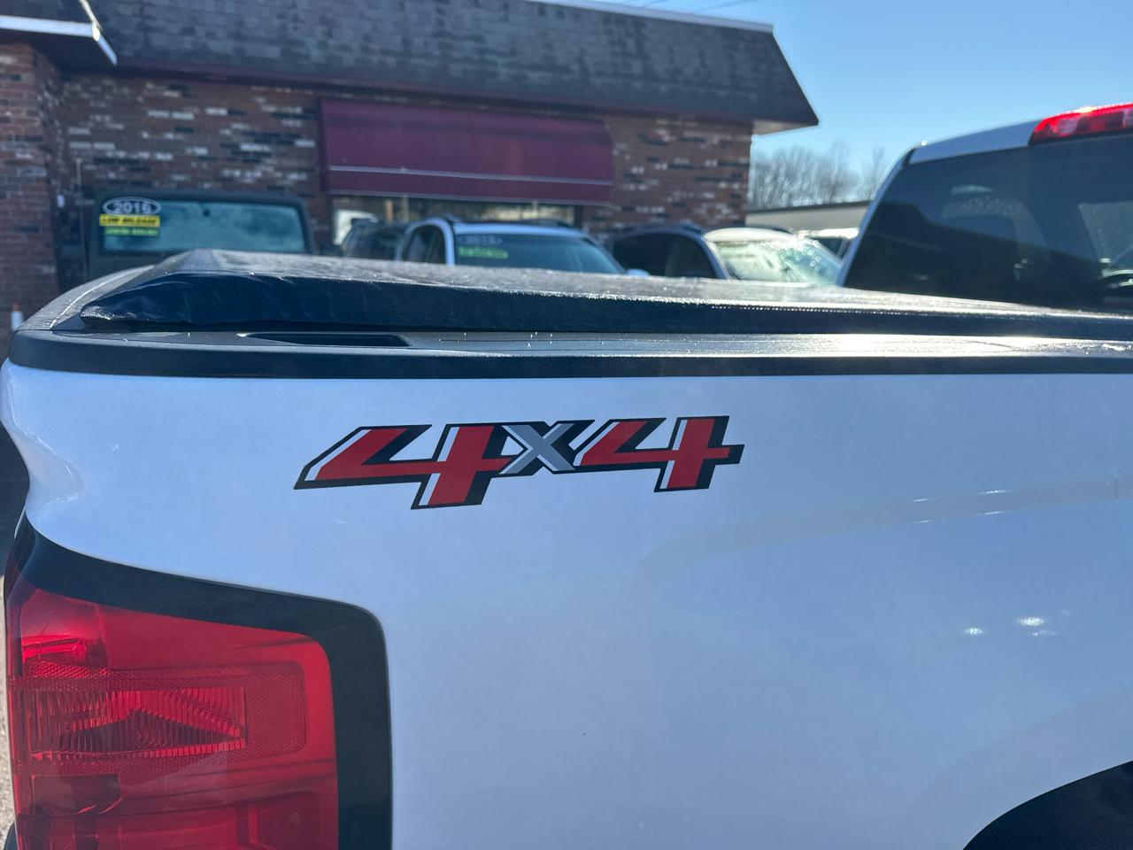 Chevrolet Silverado 1500 4WD Reg Cab 133.0" LS 2018