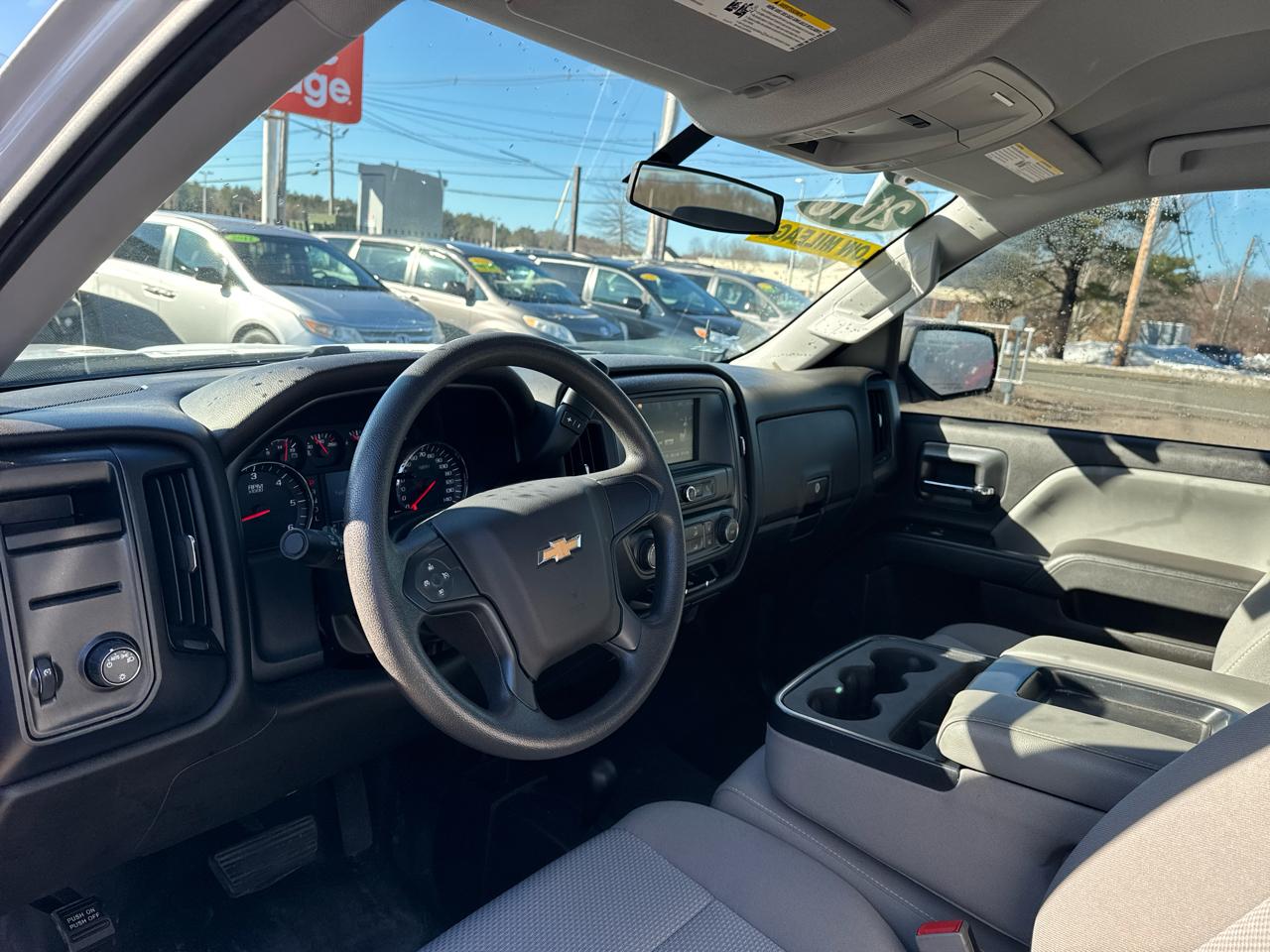 Chevrolet Silverado 1500 4WD Reg Cab 133.0" LS 2018