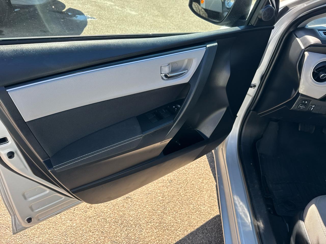 Toyota Corolla LE CVT 2017