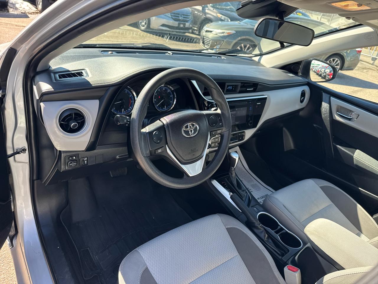 Toyota Corolla LE CVT 2017