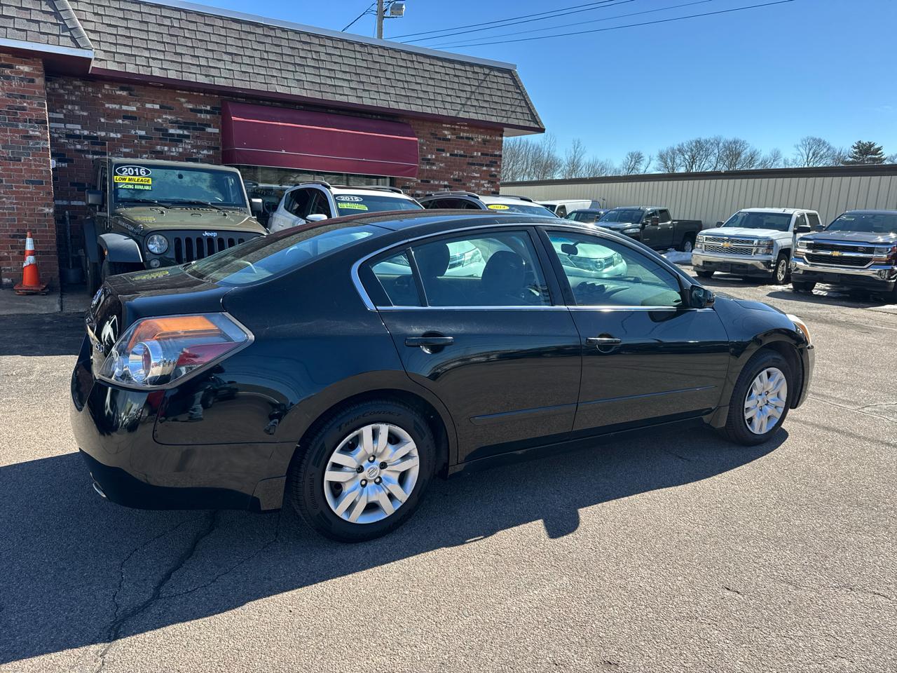 Nissan Altima 2.5 S 2011