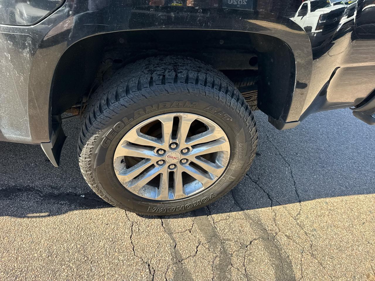 GMC Canyon 4WD Crew Cab 140.5" SLT 2015