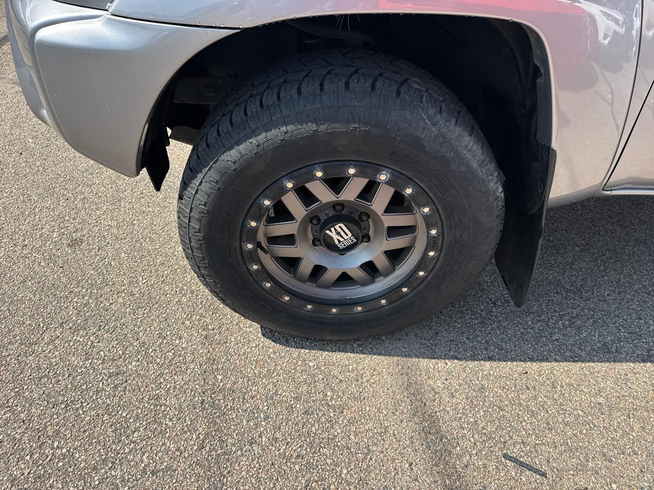 Toyota Tacoma 4WD Double Cab V6 AT SR5 (Natl) 2015