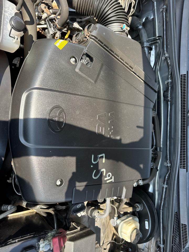 Toyota Tacoma 4WD Double Cab V6 AT SR5 (Natl) 2015