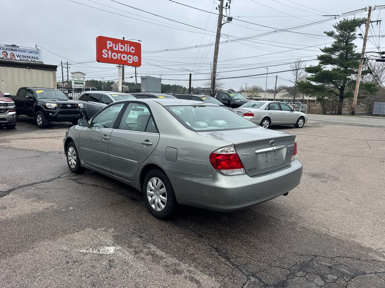 Toyota Camry LE 2005