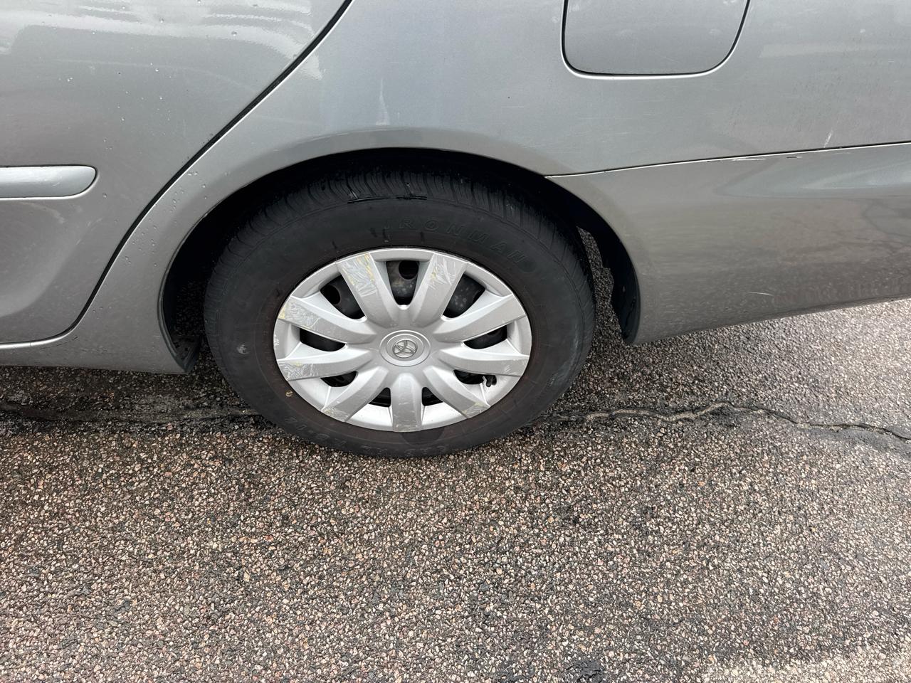 Toyota Camry LE 2005