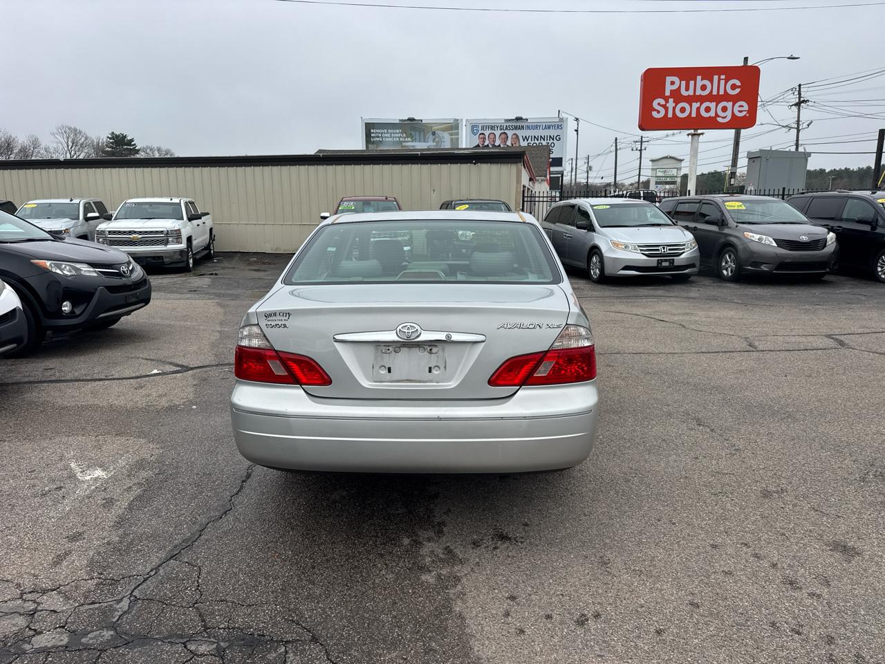 Toyota Avalon 4dr Sdn XLS w/Bucket Seats (Natl) 2004