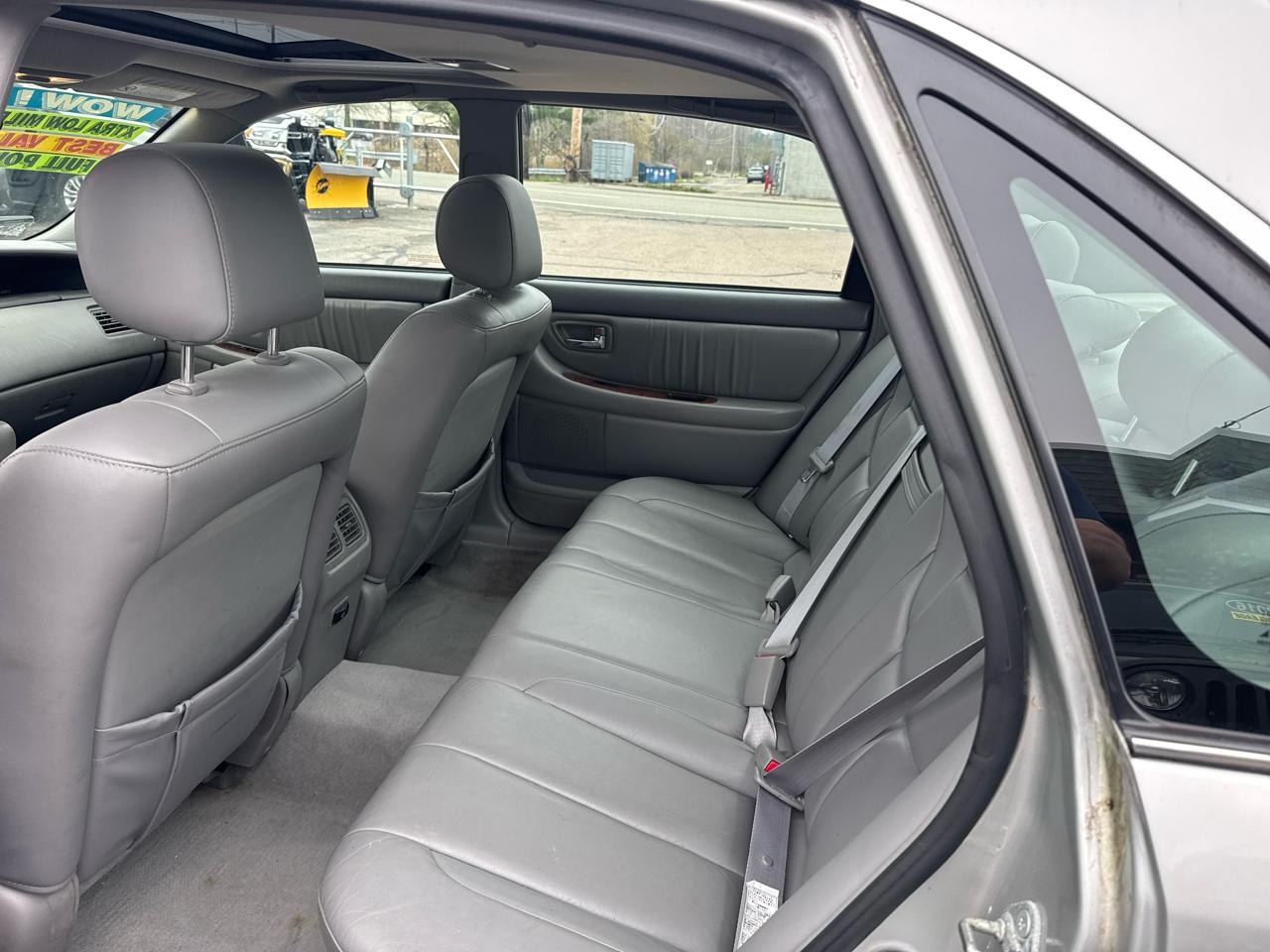 Toyota Avalon 4dr Sdn XLS w/Bucket Seats (Natl) 2004