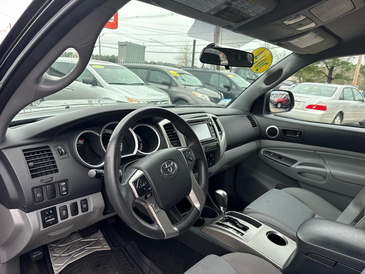 Toyota Tacoma Double Cab V6 5AT 4WD 2014