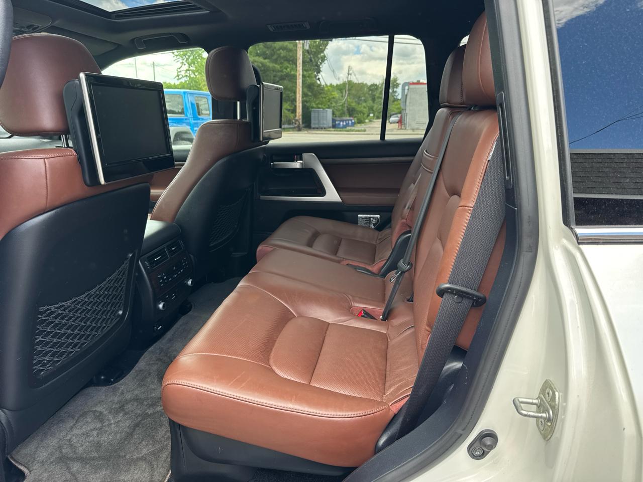 Toyota Land Cruiser 4WD 2016