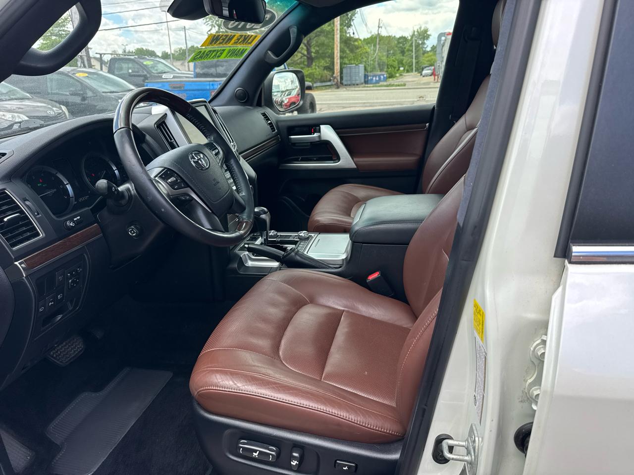 Toyota Land Cruiser 4WD 2016