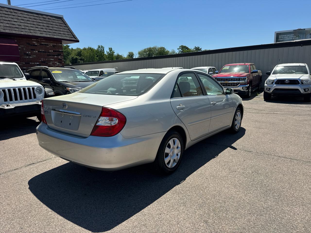 Toyota Camry 4dr Sdn I4 Auto LE (Natl) 2003