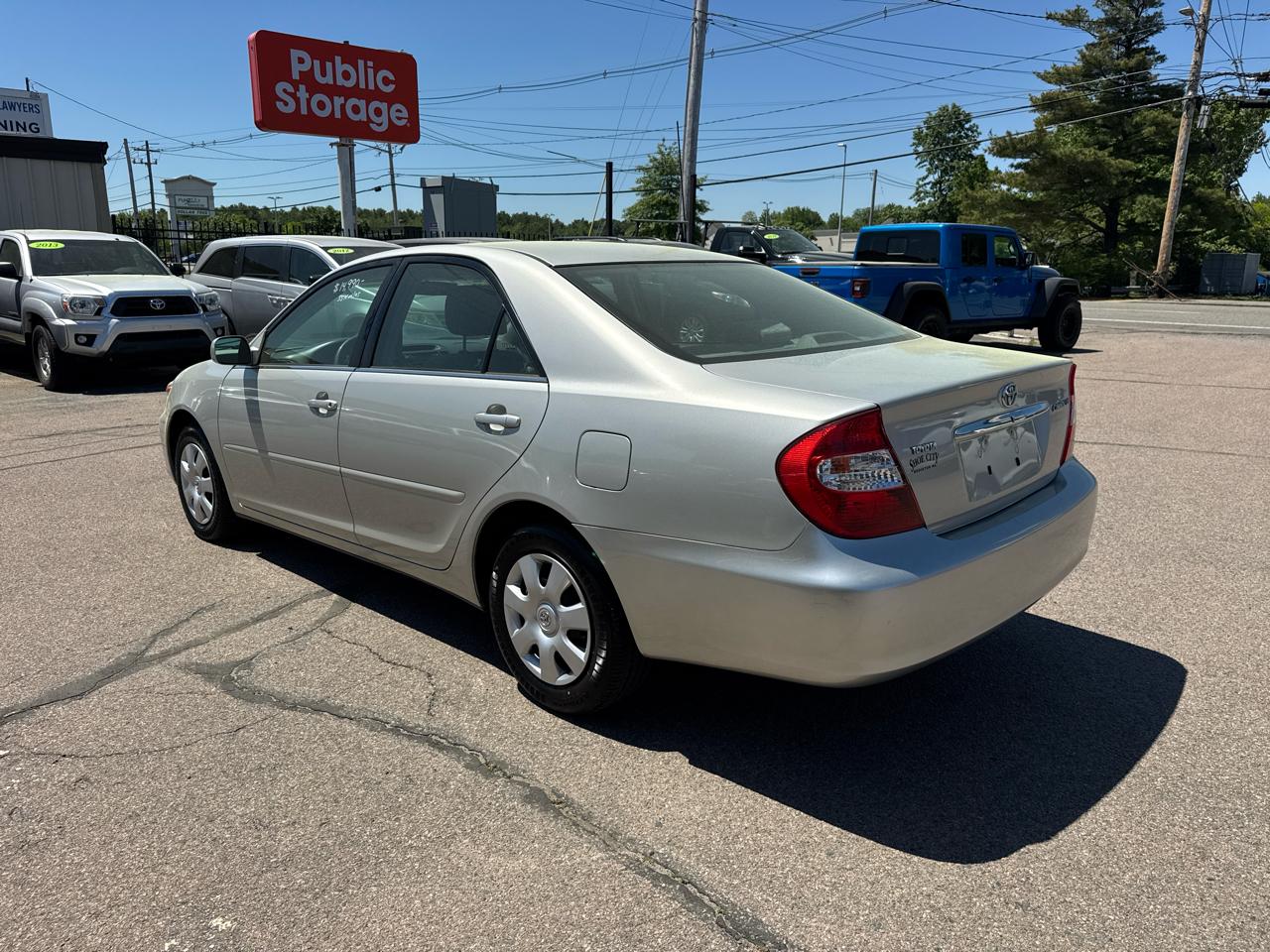 Toyota Camry 4dr Sdn I4 Auto LE (Natl) 2003