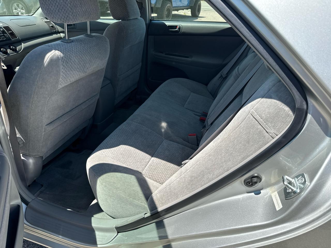 Toyota Camry 4dr Sdn I4 Auto LE (Natl) 2003