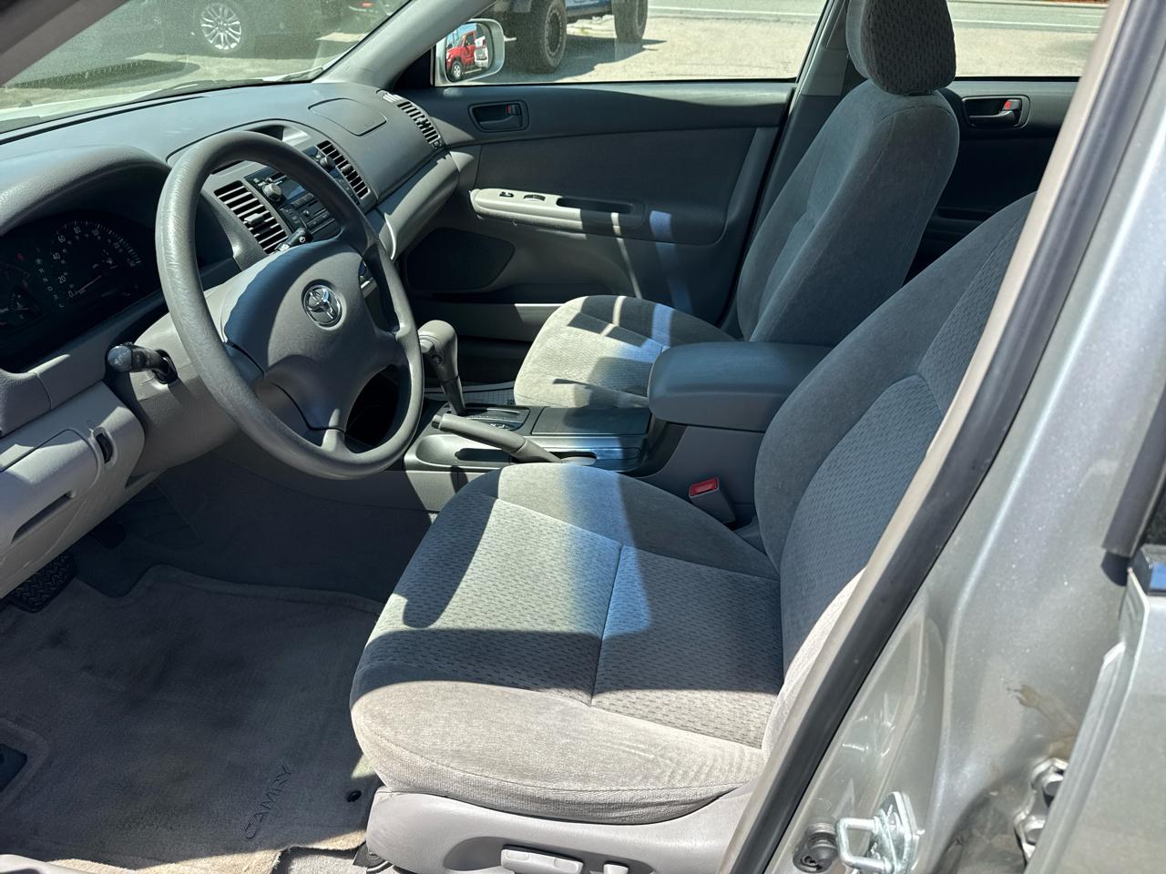 Toyota Camry 4dr Sdn I4 Auto LE (Natl) 2003