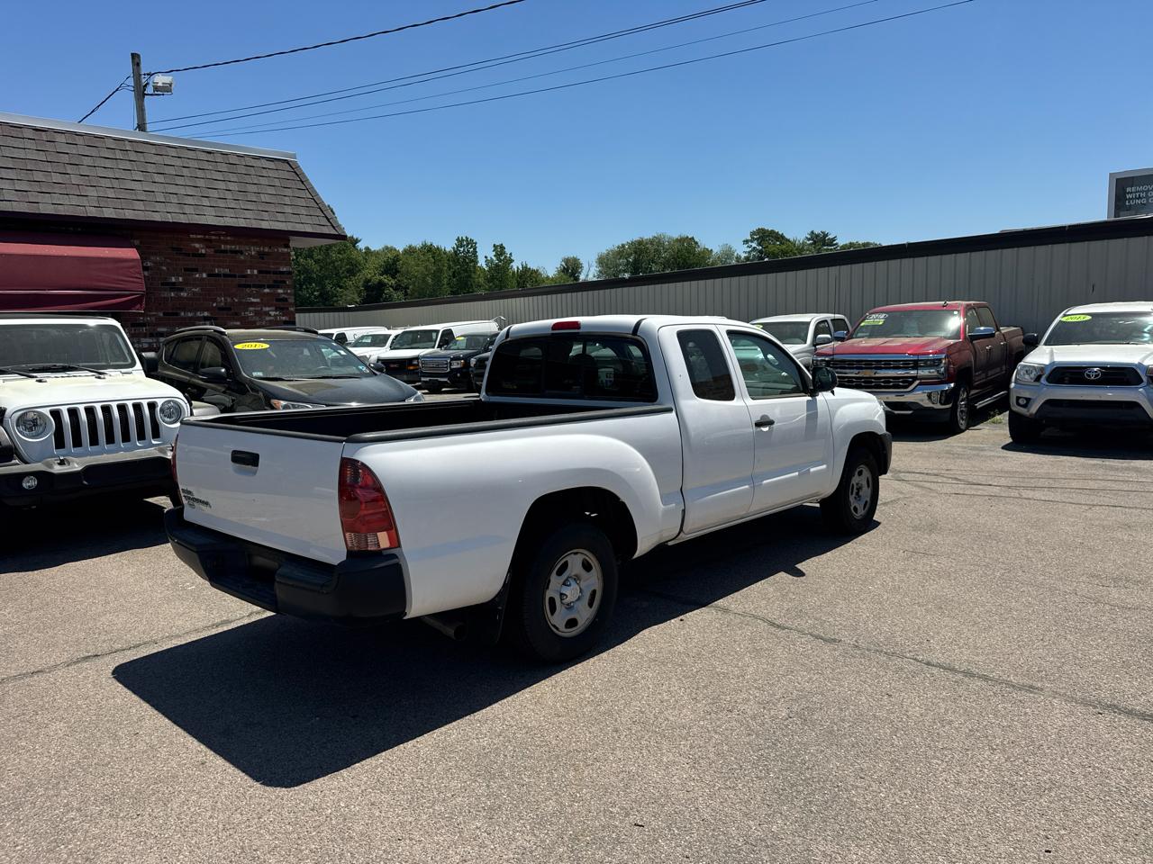 Toyota Tacoma Access Cab I4 4AT 2WD 2015
