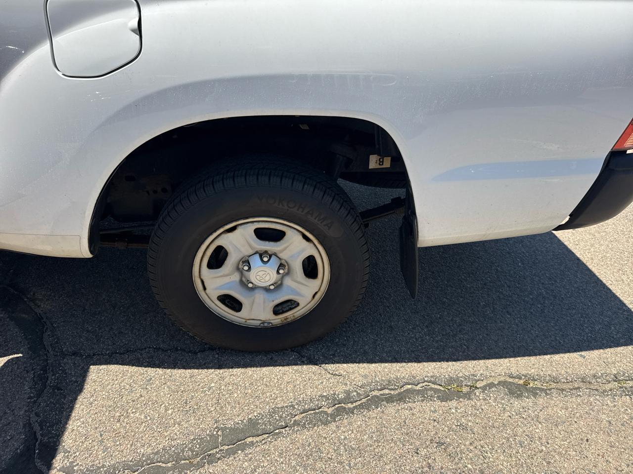 Toyota Tacoma Access Cab I4 4AT 2WD 2015