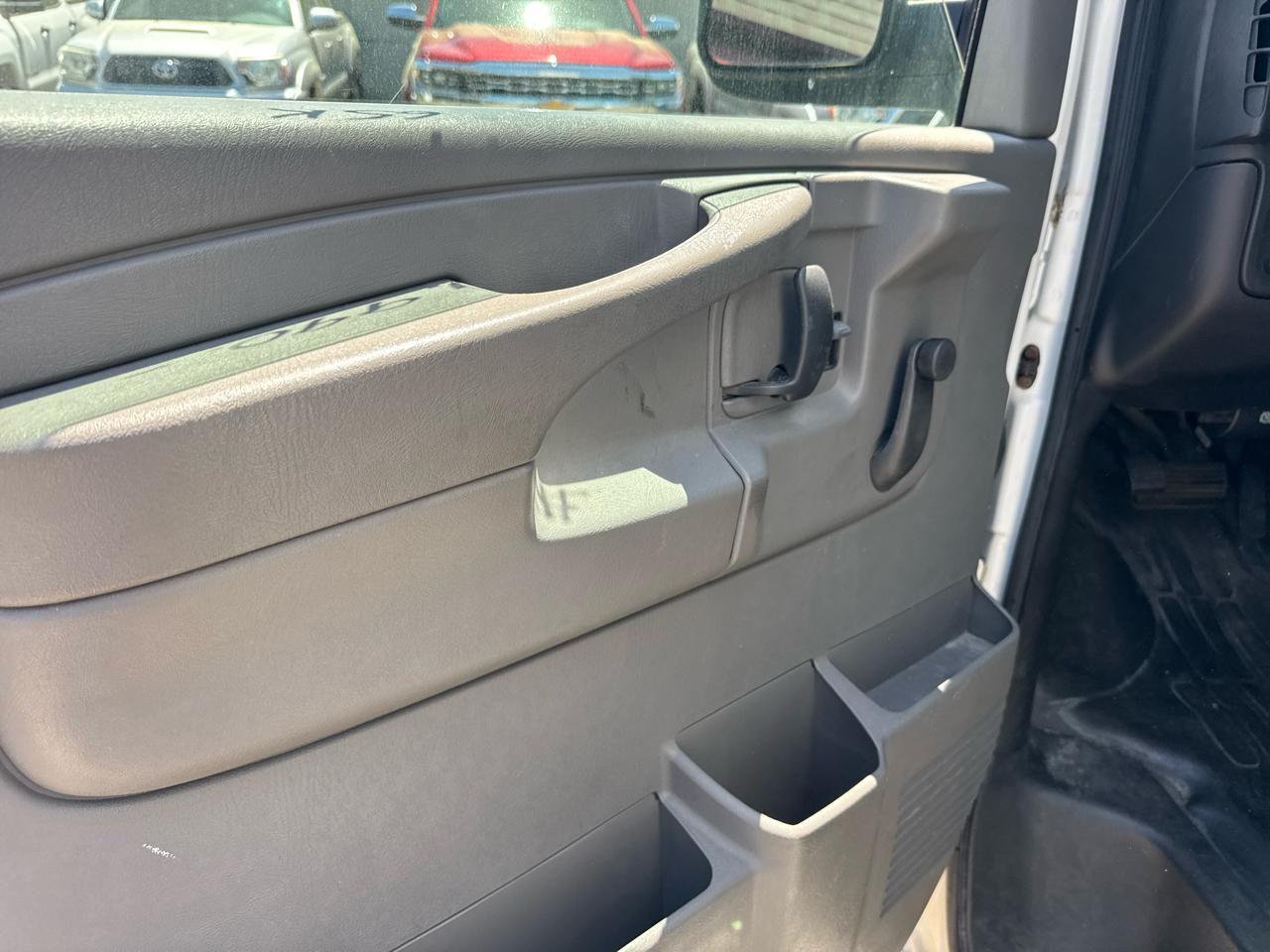 GMC Savana G3500 Cargo 2003
