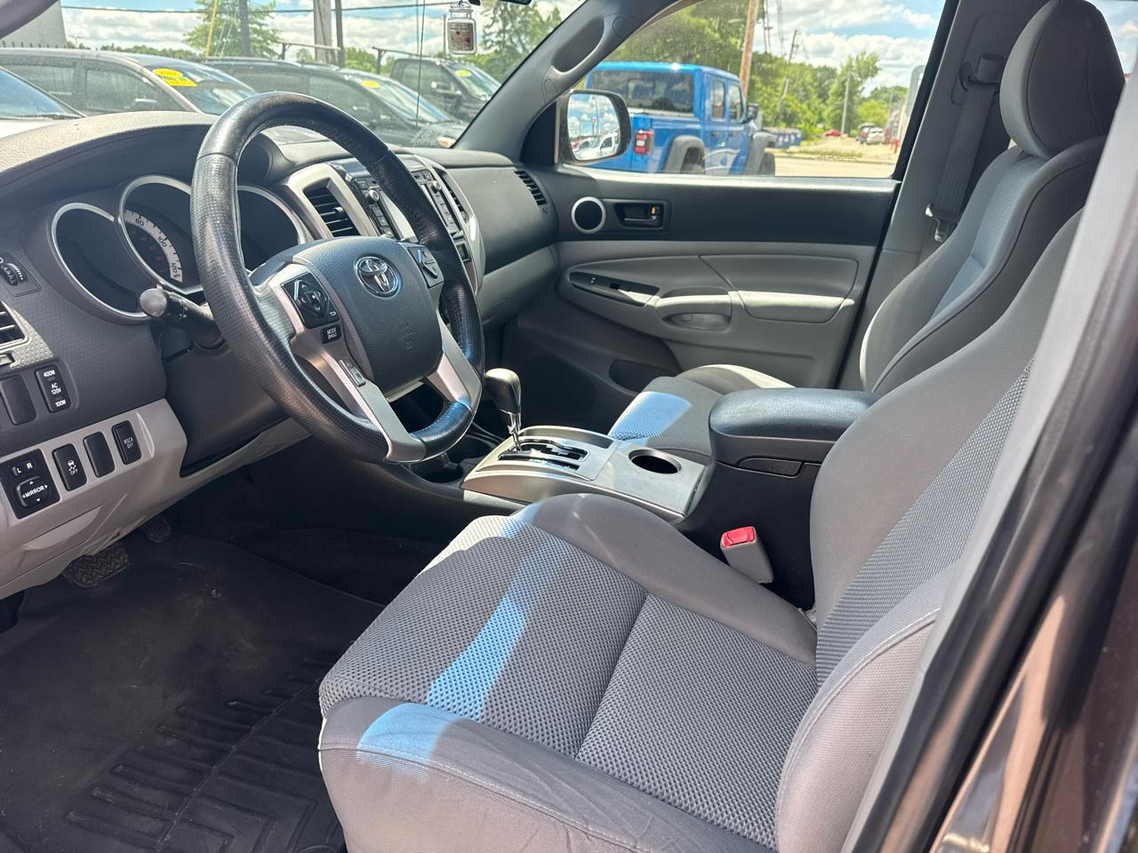 Toyota Tacoma Double Cab Long Bed V6 5AT 4WD 2014