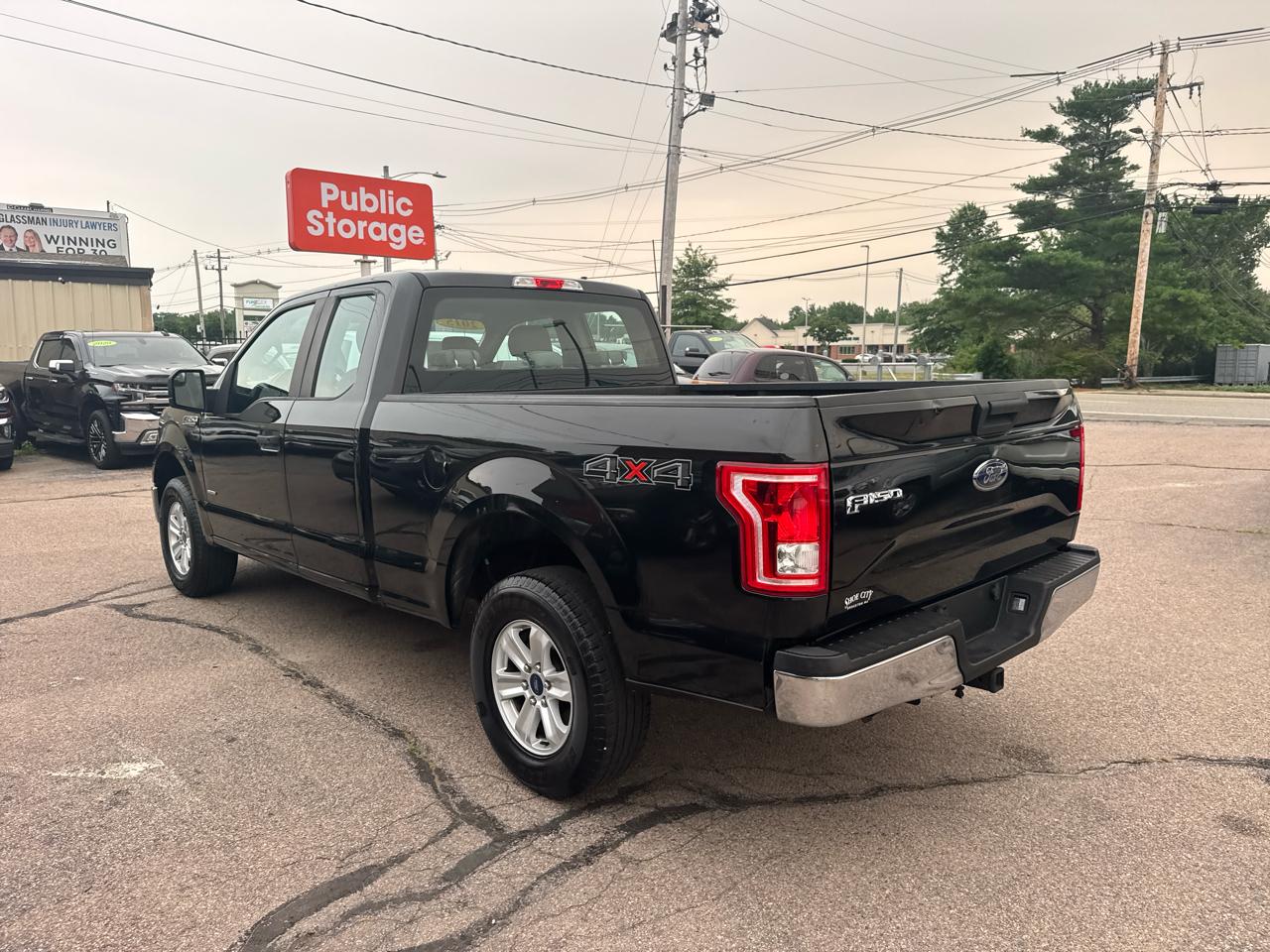 Ford F-150 4WD SuperCab 145" XL 2015