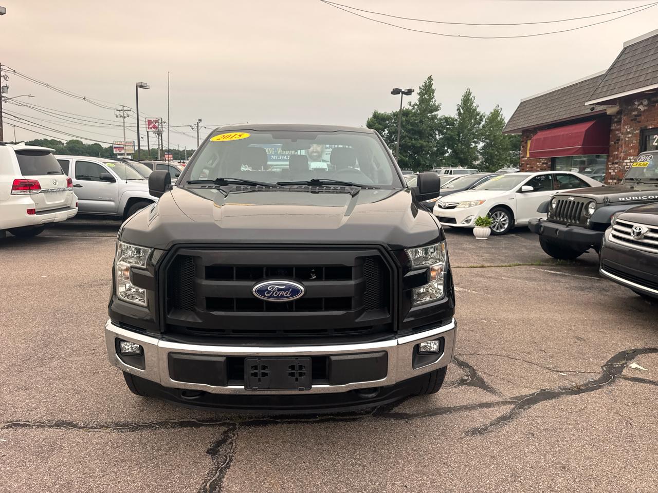 Ford F-150 4WD SuperCab 145" XL 2015