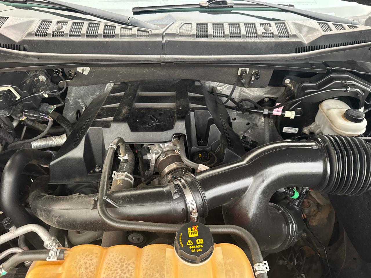 Ford F-150 4WD SuperCab 145" XL 2015