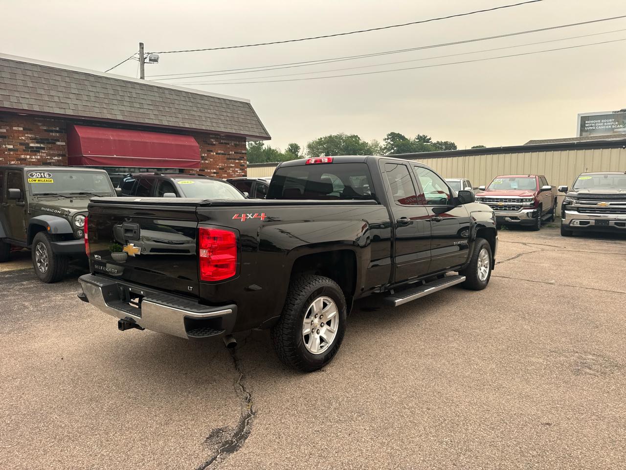 Chevrolet Silverado 1500 4WD Double Cab 143.5" LT w/1LT 2018