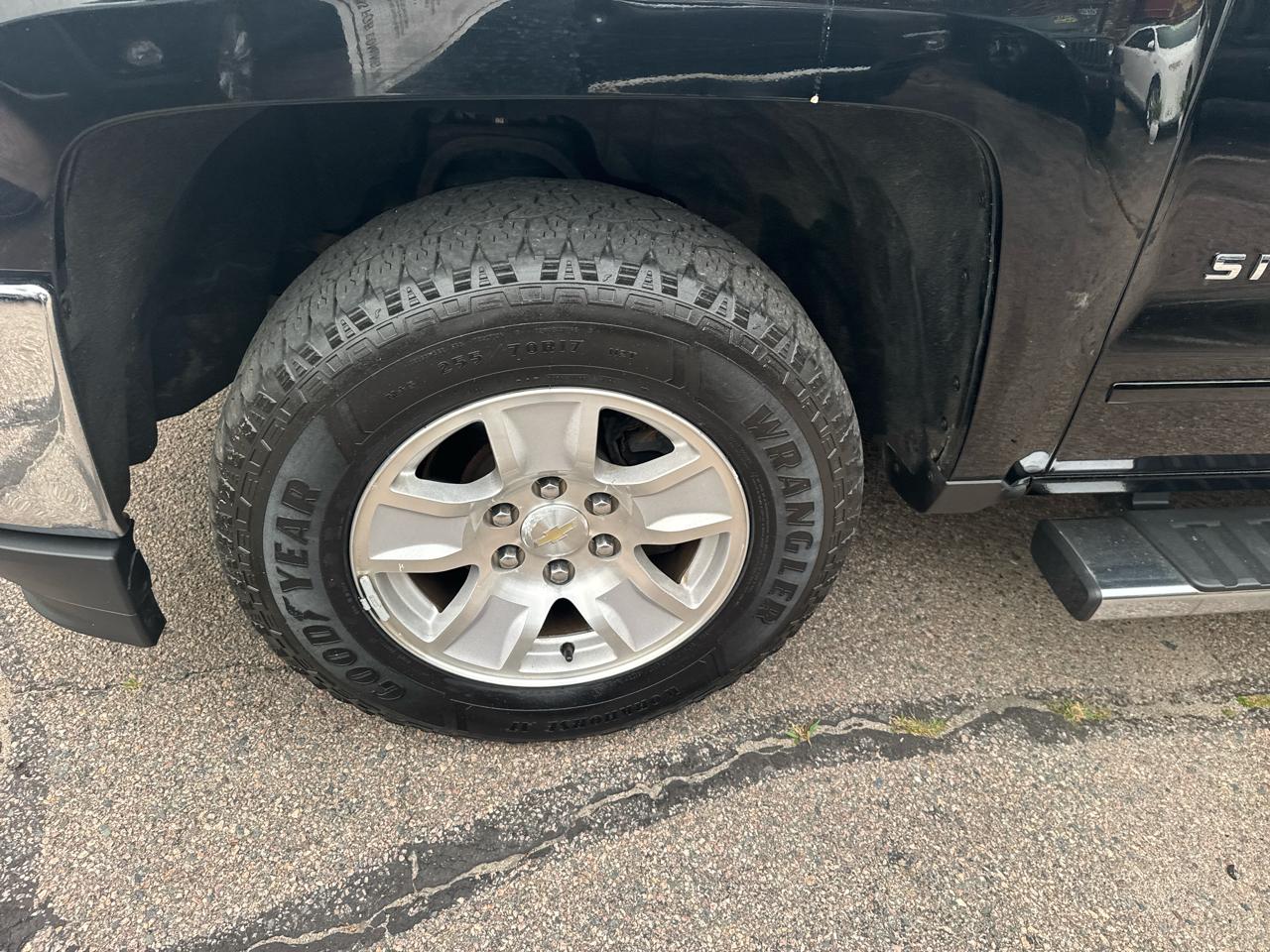 Chevrolet Silverado 1500 4WD Double Cab 143.5" LT w/1LT 2018
