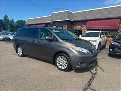 2011 Toyota Sienna 