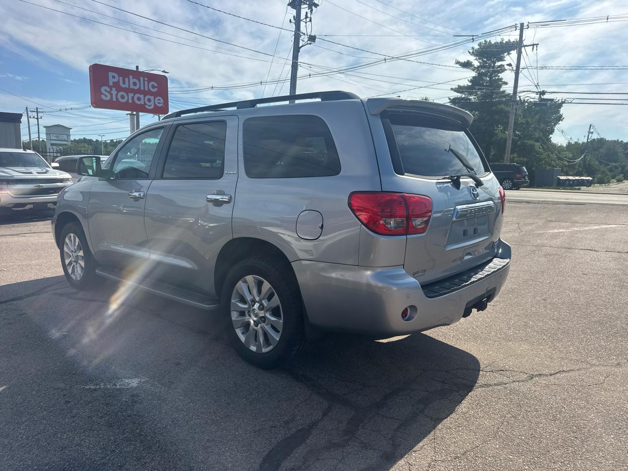 Toyota Sequoia Plantium 2WD 2014