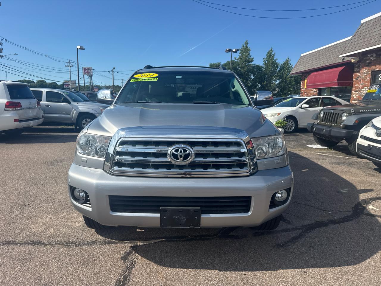 Toyota Sequoia Plantium 2WD 2014