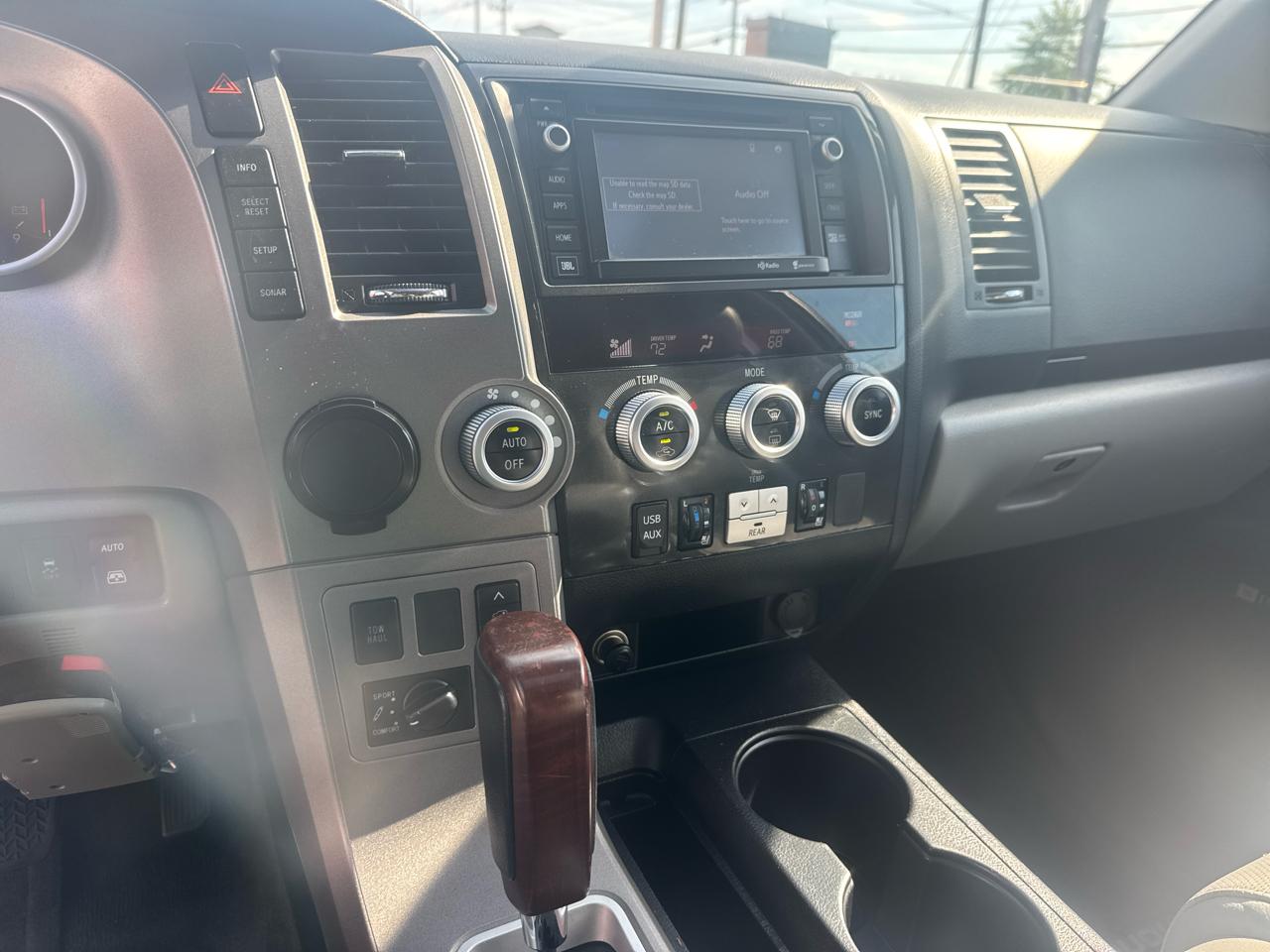 Toyota Sequoia Plantium 2WD 2014