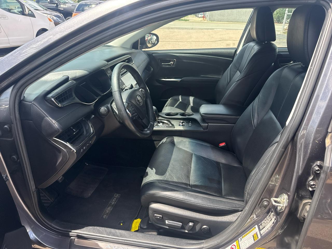 Toyota Avalon XLE 2016