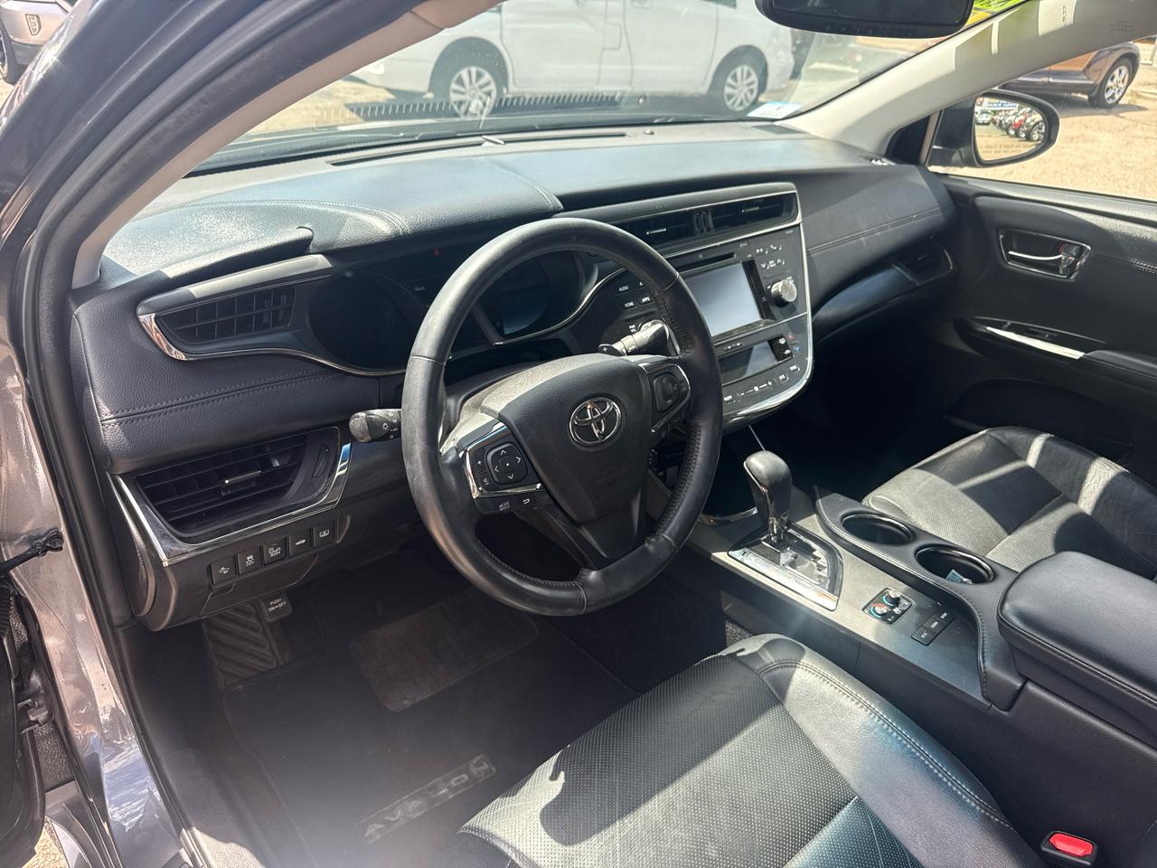 Toyota Avalon XLE 2016