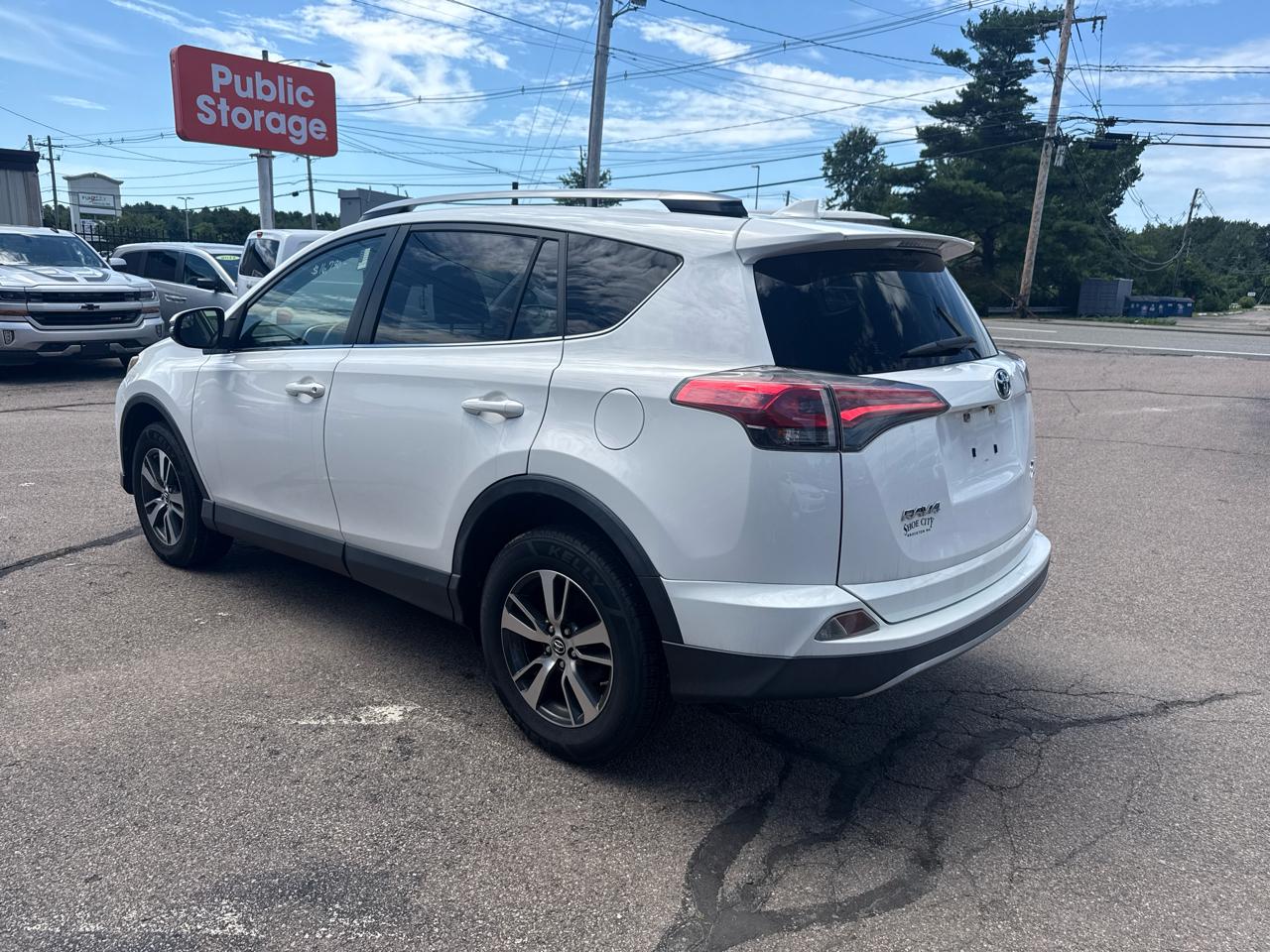 Toyota RAV4 XLE AWD 2017